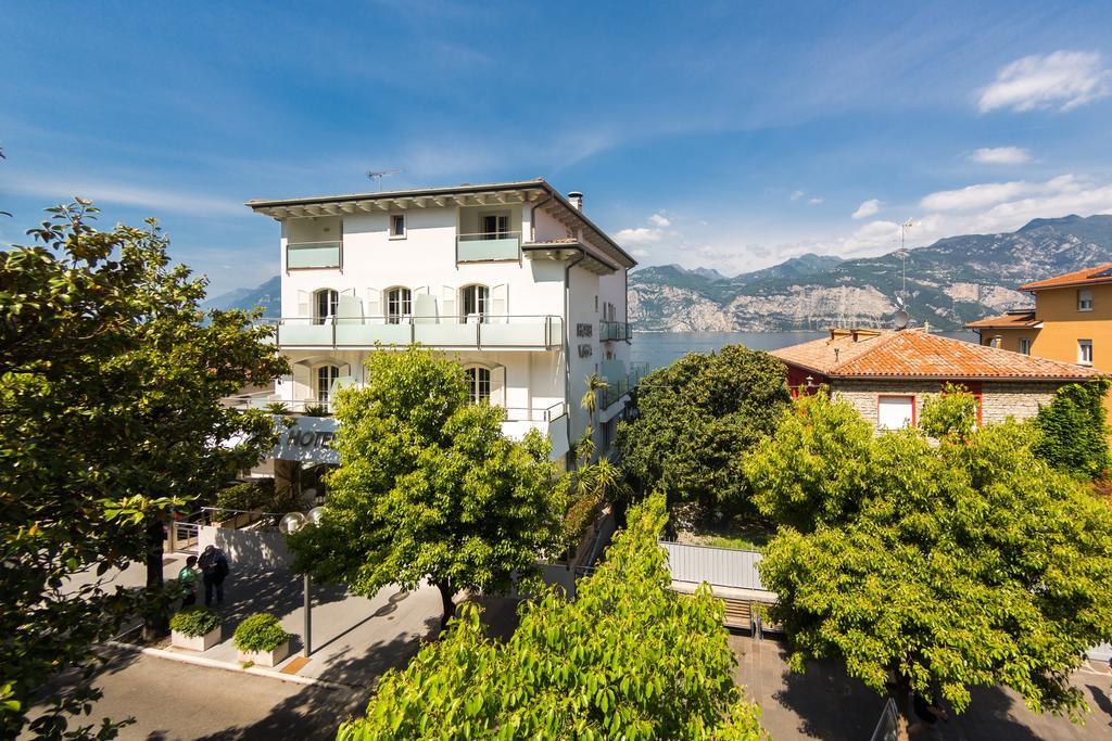 Hotel Vega 3*